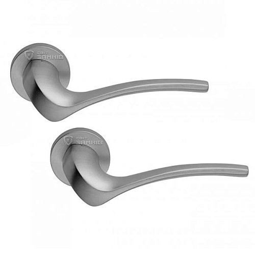 Ручки на розеті LINEA CALI Ibis (023) хром матовий