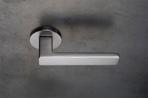 Ручки на розеті OLIVARI Planet B CO хром матовий - Фото №3