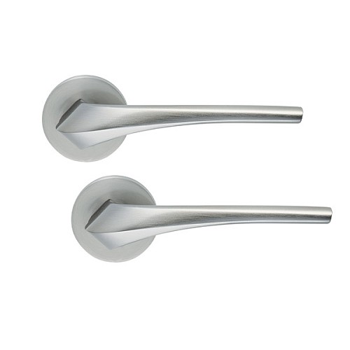 Ручки на розеті ILAVIO 2391 (1055-1112) хром матовий - Фото №1