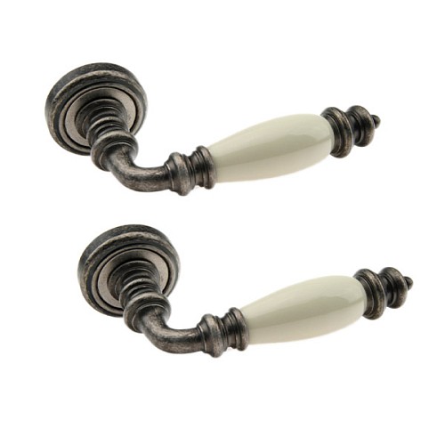 Ручки на розетте FADEX Siena Ceramic V N10 античное железо/бежевая керамика - Фото №1